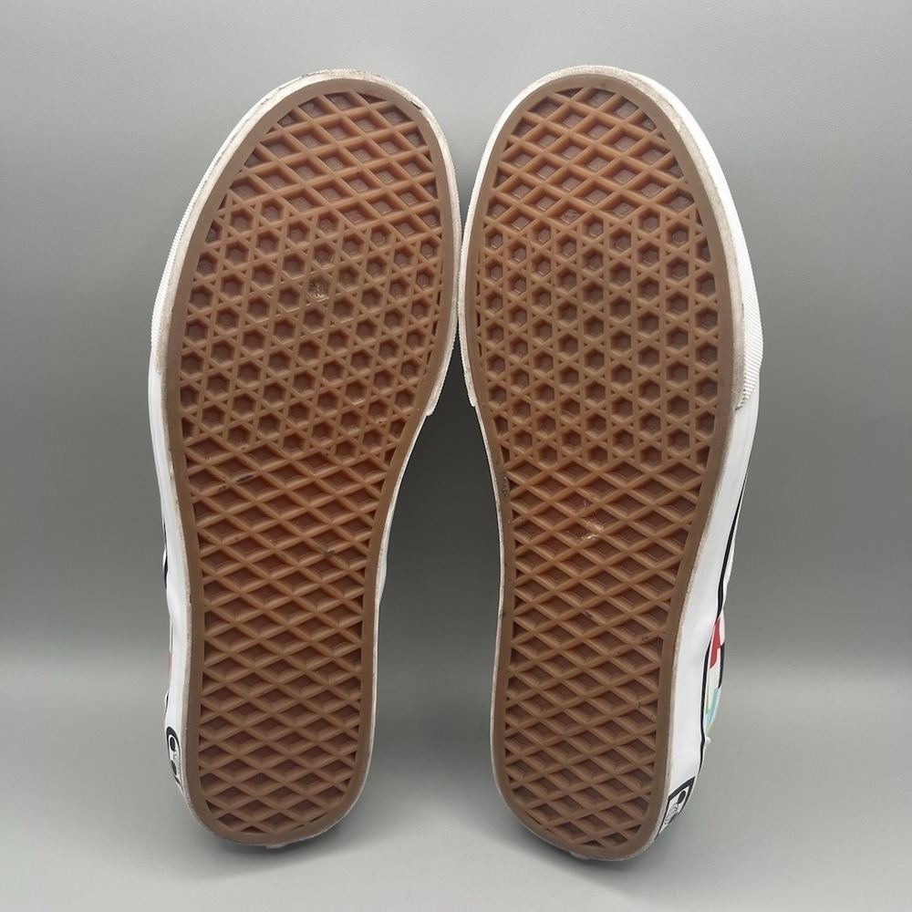 Vans Classic x Disney 50th Anniversary Mickey & Friends Canvas - Men's Size 9 - Picture 7 of 8